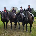 Vier Reiterinnen mit Medaillen auf Norikerpferden, Landesmeisterschaft VS Elixhausen 2024